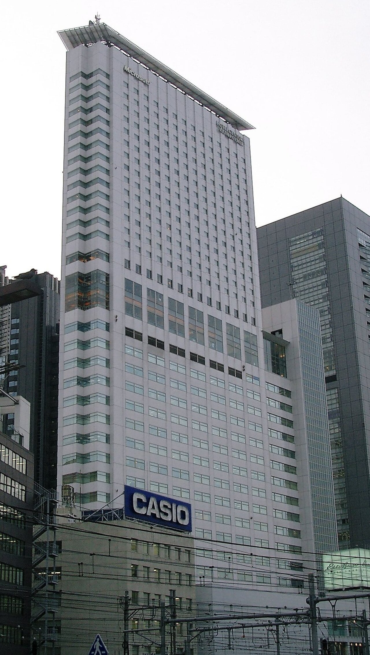 Odakyu Southern Tower exterior at Shinjuku Station south exit