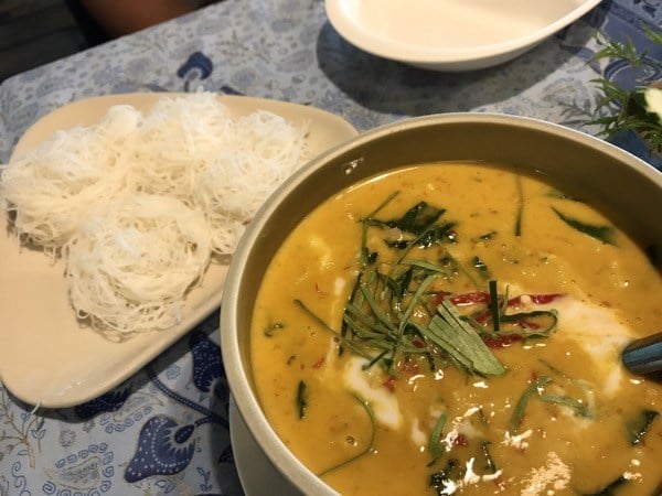 トゥン・カ・カフェ
