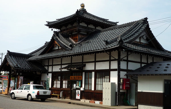 井波物産展示館