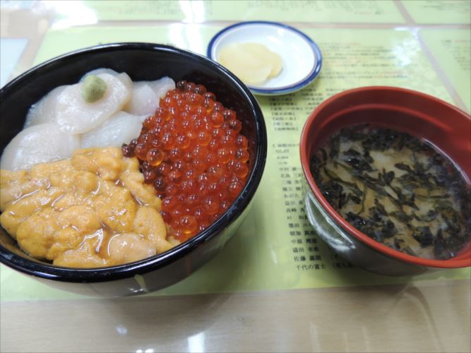 函館 海鮮丼 元祖巴丼