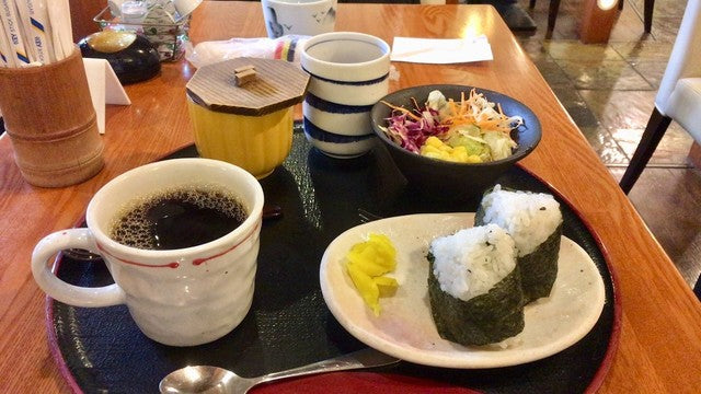 白壁カフェ 花ごよみ